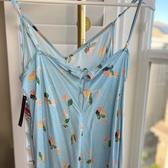 NWT Izzy size L - Picture 9 of 11